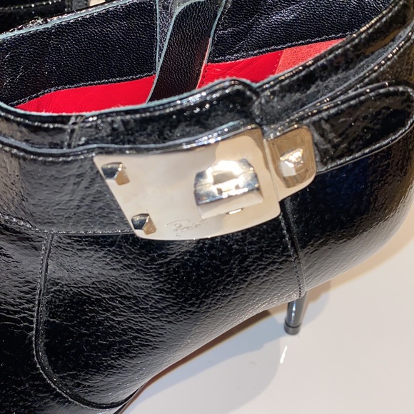 Cesare Paciotti Italy genuine leather pointed toe ankle boots signature dagger - Picture 6 of 9